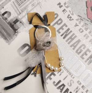 Grey Flower Keyring