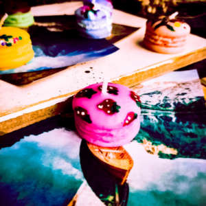 Bubblegum Bay - Handpainted Scented Macaron Candle