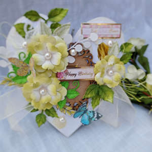 Handmade flowers birthday card