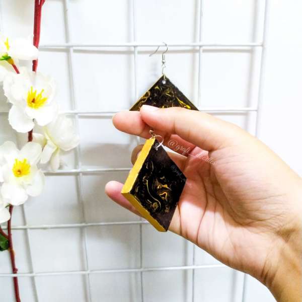 Black and Golden marble Earrings by Grafi Doodles