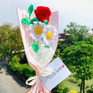 Crochet rose daisies bouquet with custom stamped note