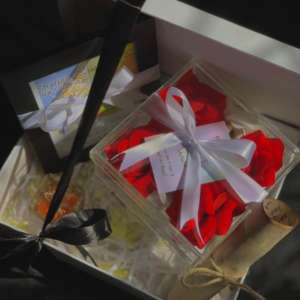 Love Flutter Box